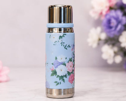 Premium Stainless Steel Water Bottle – Elegant Floral Print Design | Double Wall Insulated | Hot & Cold Flask (Random Color) - 550ml