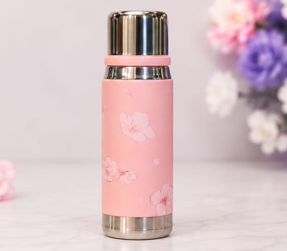 Premium Stainless Steel Water Bottle – Elegant Floral Print Design | Double Wall Insulated | Hot & Cold Flask (Random Color) - 550ml